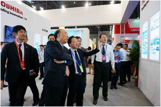 出展2015渝洽會 東芝B2B事業凝聚行業關注